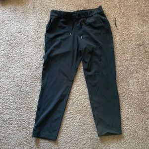 Lululemon on the fly crop luxtreme